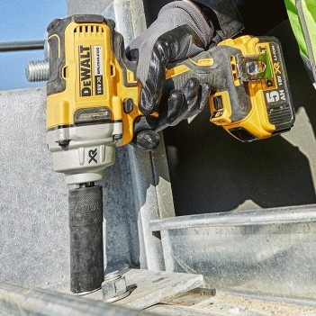 Boulonneuse à chocs 1/2" 18V 447 Nm DCF894NT DeWalt