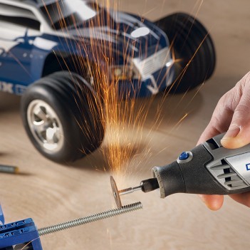 Multifunktionswerkzeug Dremel 3000 + Zubehör