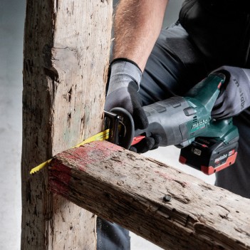 Akku-säbelsäge SSE 18 LTX BL (mit oder ohne Batterie) Metabo