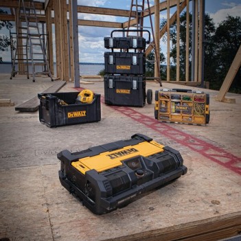 Radio Tough System Netz- / XR-Batterien + Ladefunktion DWST1-75659 DeWalt