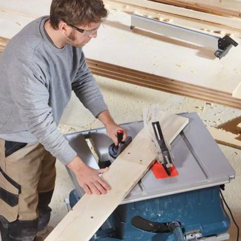 Scie à table 1600W Ø216 mm GTS 635-216 Bosch