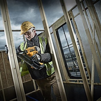 Nagler für Bauholz XR 18V DCN692 (mit oder ohne Batterien) DeWalt