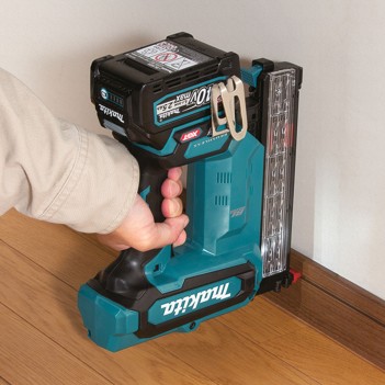 Akku-Nagler 40Vmax XGT FN001GZ Makita