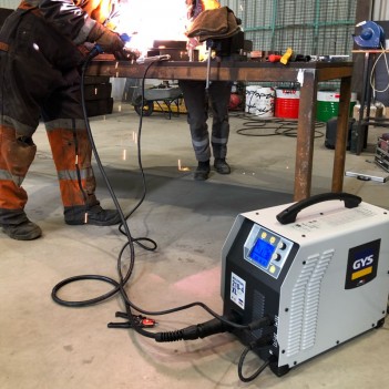 Poste de soudure 3 en 1 MIG/MAG, TIG DC, MMA MULTIPEARL 210-4 XL GYS