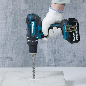 SET Schlagbohrschrauber mit Zubehör DHP482RFX3 Makita