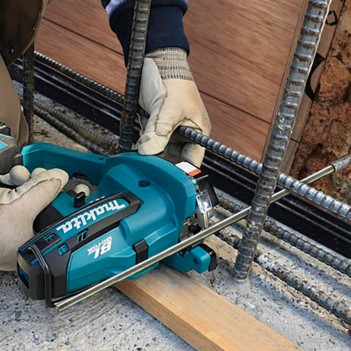 Coupe-tiges filetées à accu 12 V CXT SC103DZ Makita