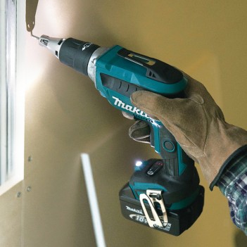 Visseuse plaque de plâtre à accu 18V DFS452 Makita