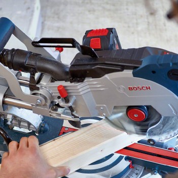 Scie à onglets sans-fil BITURBO GCM 18V-216 Pro Bosch