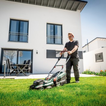 Tondeuse sans fil RM 36-18 LTX BL 36 (avec ou sans accu) Metabo