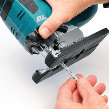 Akku Bügelgriff-Stichsäge mit Pendelhub 18V DJV182 Makita