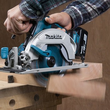 Scie circulaire Ø 165 mm 18V DHS680 Makita