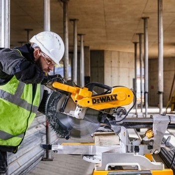 Gehrungssäge 305mm 1675W DeWalt DWS780KIT-QS