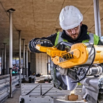 Scie à onglet 110mm 1675w DeWalt DWS780KIT-QS