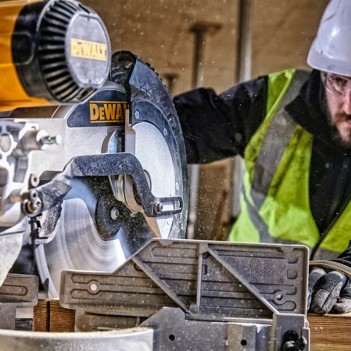 Gehrungssäge 305mm 1675W DeWalt DWS780KIT-QS