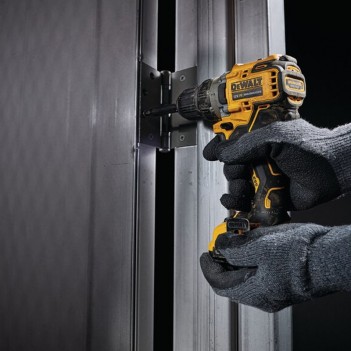Perceuse visseuse XR 12V + 2 Accus 2Ah DCD701D2 DeWalt