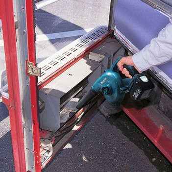 Gebläse 18V Li-Ion DUB182 Makita