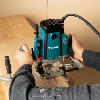 Eintauch-Oberfräse 12mm RP2302FCXJ Makita