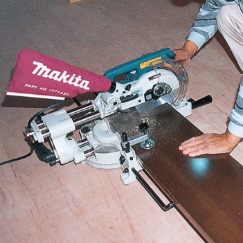 Scie à onglets avec ligne laser Ø 190 mm LS0714LN Makita