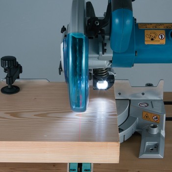 Gehrungs– und Kappsäge Ø 216/30 mm LS0815FLN Makita