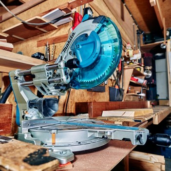 Gehrungs– und Kappsäge Ø 305/30 mm mit Laserlinie LS1219L Makita