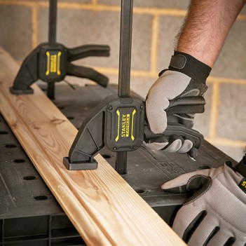 Einklappbare Werkbank ESSENTIAL STST83492-1 Stanley