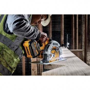 Scie circulaire 190mm 18V XR DCS573NT DeWalt