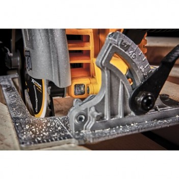Scie circulaire 190mm 18V XR DCS573NT DeWalt