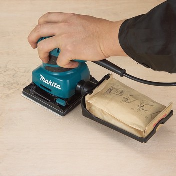 Ponceuse vibrante 112x102 mm BO4555 Makita