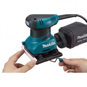 Ponceuse vibrante 112x102 mm BO4555 Makita
