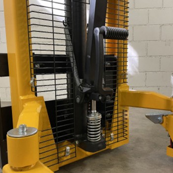 Handstapler manuell 1000 kg, 1,6 m Lift Mapo