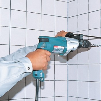 Perceuse-frappeuse 2 vitesses 720W HP2051FJ Makita
