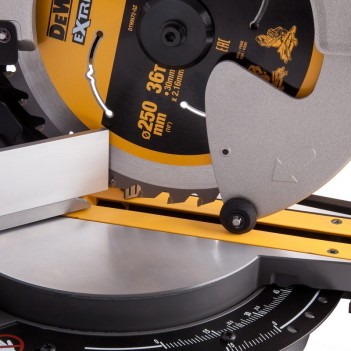Akku-paneelsäge 250mm 54V XR FLEXVOLT DCS778N DeWalt