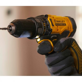 Perceuse visseuse V20 18V + 2 accus 1,5Ah SFMCD700C2K Stanley