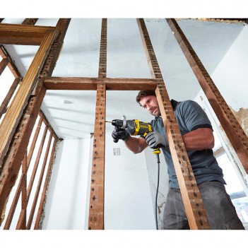 Perceuse à percussion deux vitesses 850W FMEH850K Stanley