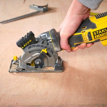 Kompakt-Handkreissäge 650W FME380K Stanley