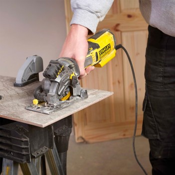 Kompakt-Handkreissäge 650W FME380K Stanley