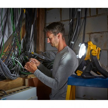 Akku-Baustrahler V20 18V SFMCL030B Stanley