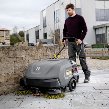 Balayeuse aspirante KM 85/50 W Bp Pack 2SB Kärcher