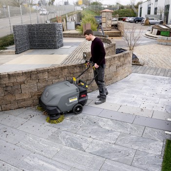 Balayeuse aspirante KM 85/50 W Bp Pack 2SB Kärcher