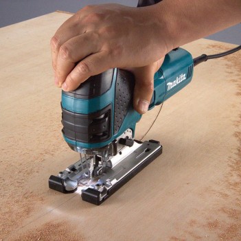 Scie sauteuse orbitale Makita 4351FCTJ