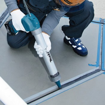 Pistolet à mastic Makita DCG180ZXK MyToolSwiss