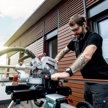 Scie à onglets KGS 18 LTX BL 216 18V 2x4Ah Lipower Metabo