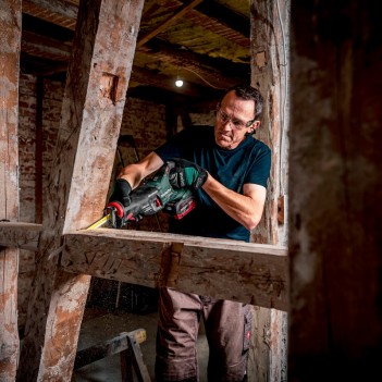 Akku-säbelsäge 18V 32mm SSEP 18 LT BL Metabo