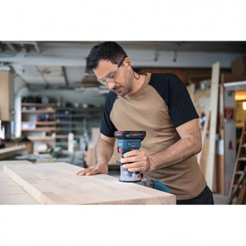 Affleureuse 18V GKF 18V-8 Bosch