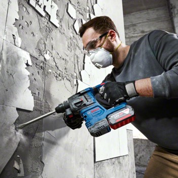 Bohrhammer SDS plus 2,6J GBH 18V-22 + Absaugung GDE Bosch