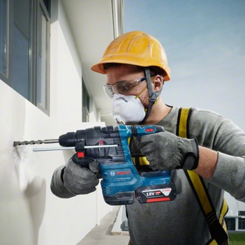 Bohrhammer SDS plus 2,6J GBH 18V-22 + Absaugung GDE Bosch