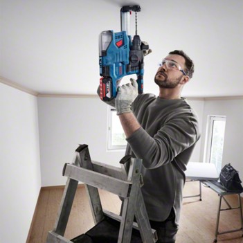 Bohrhammer SDS plus 2,6J GBH 18V-22 + Absaugung GDE Bosch