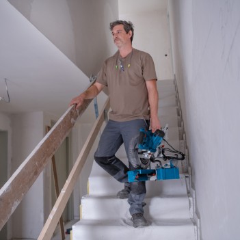 Scie à onglets radiale 1200W GCM 305-216 D Bosch