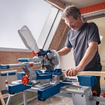 Scie à onglets radiale sans-fil BITURBO GCM 18V-216 D Bosch