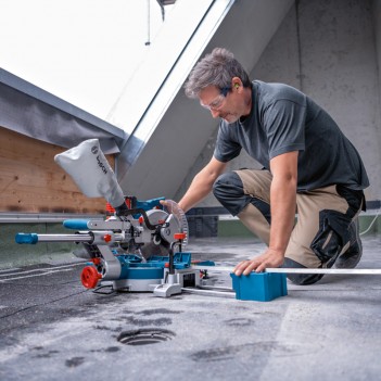 Akku-Kapp- und Gehrungssäge BITURBO GCM 18V-216 D Bosch